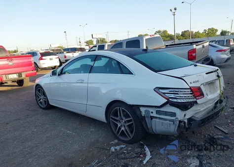 2015 Mercedes-Benz E 400 z USA, uszkodzony, nr VIN WDDKJ6FBXFF310542